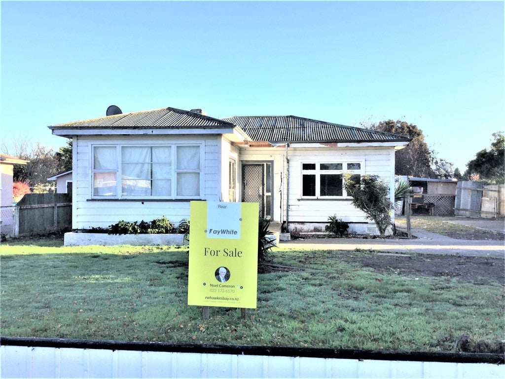 1124 Jellicoe Street, Mayfair, Hastings - Carousel 2