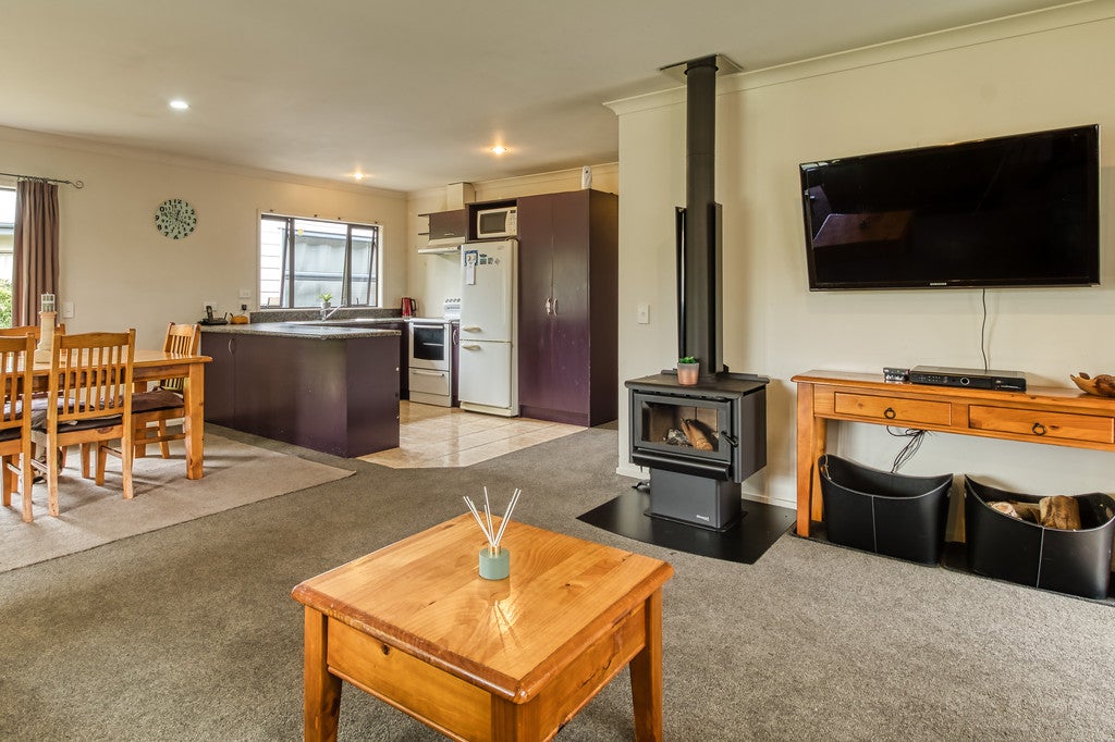 1 Chatham Mews, Flaxmere, Hastings - Carousel 2