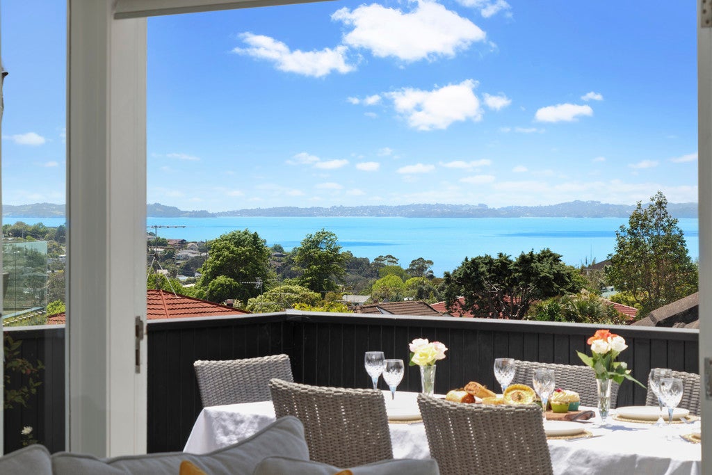 92A Sandspit Road, Shelly Park, Auckland - Carousel 1