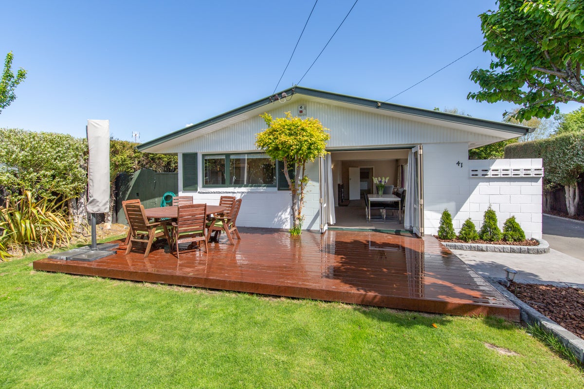 41 Martbern Crescent, Bishopdale, Christchurch - Carousel 2