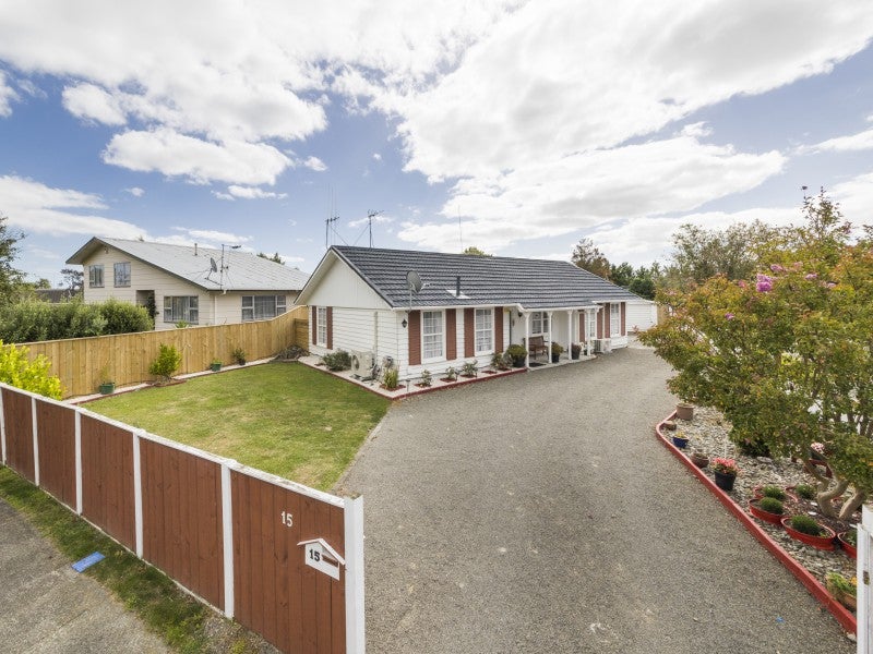 15 Lockhart Avenue, Milson, Palmerston North - Carousel 1