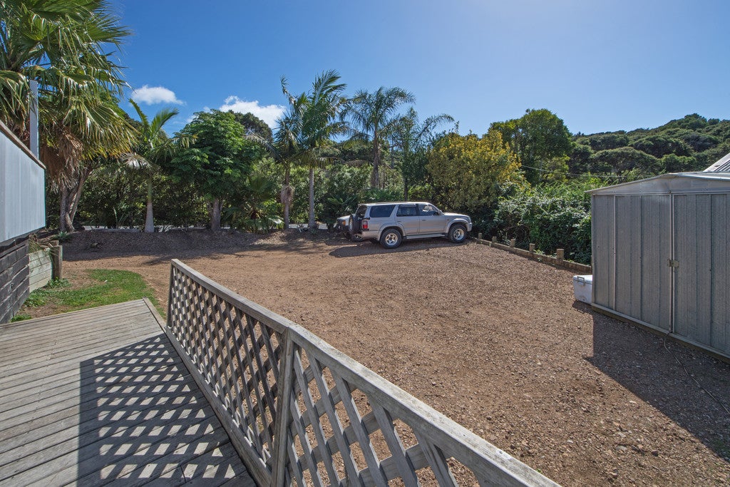 21 Sea View Road, Ostend, Waiheke Island - Carousel 13