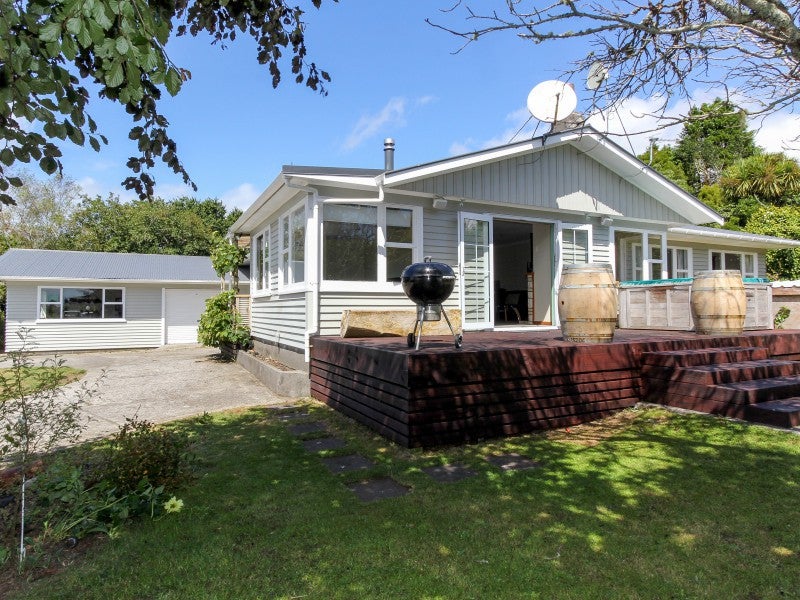 2041 Egmont Road, Kaimiro, Inglewood - Carousel 1