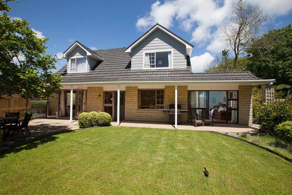5 Valintine Place, Strandon, New Plymouth - Carousel 2