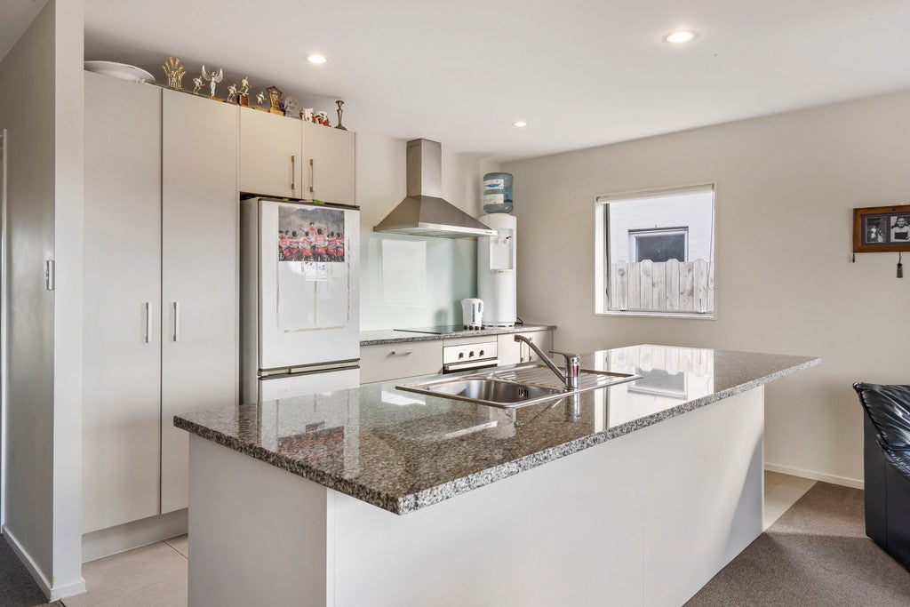 128 Popokatea Drive, Takanini, Auckland - Carousel 2