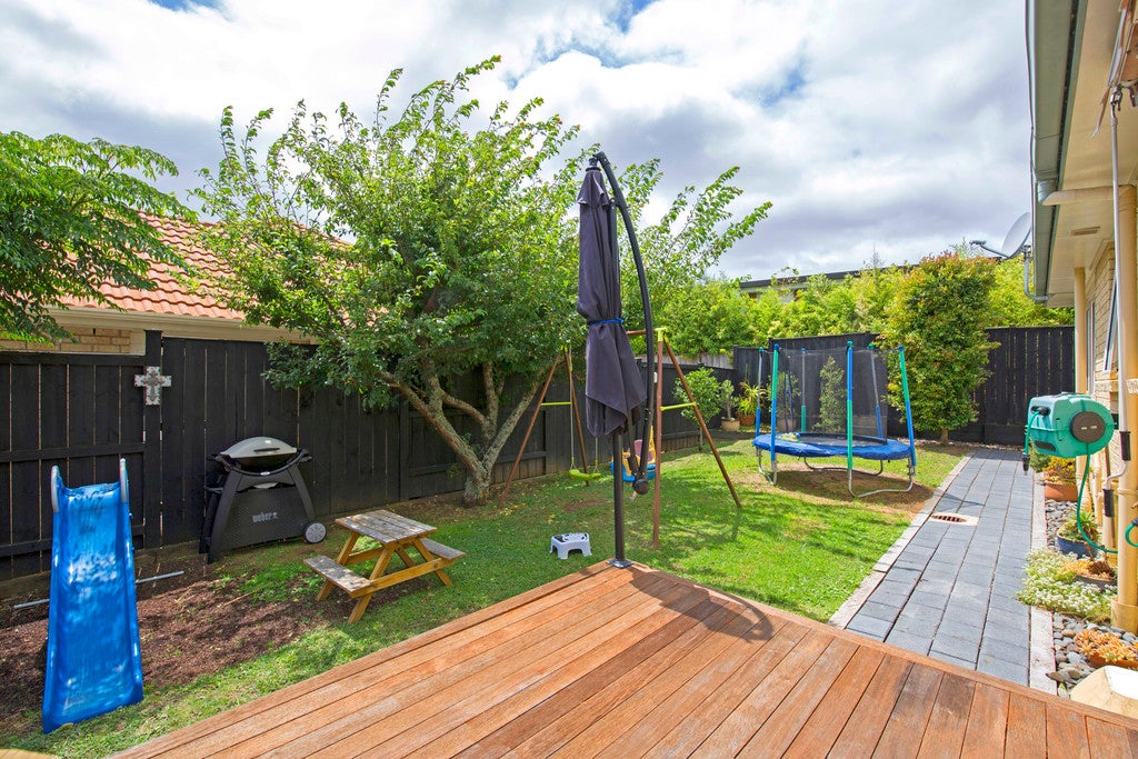 3/108 Bob Charles Drive, Golflands, Auckland - Carousel 2