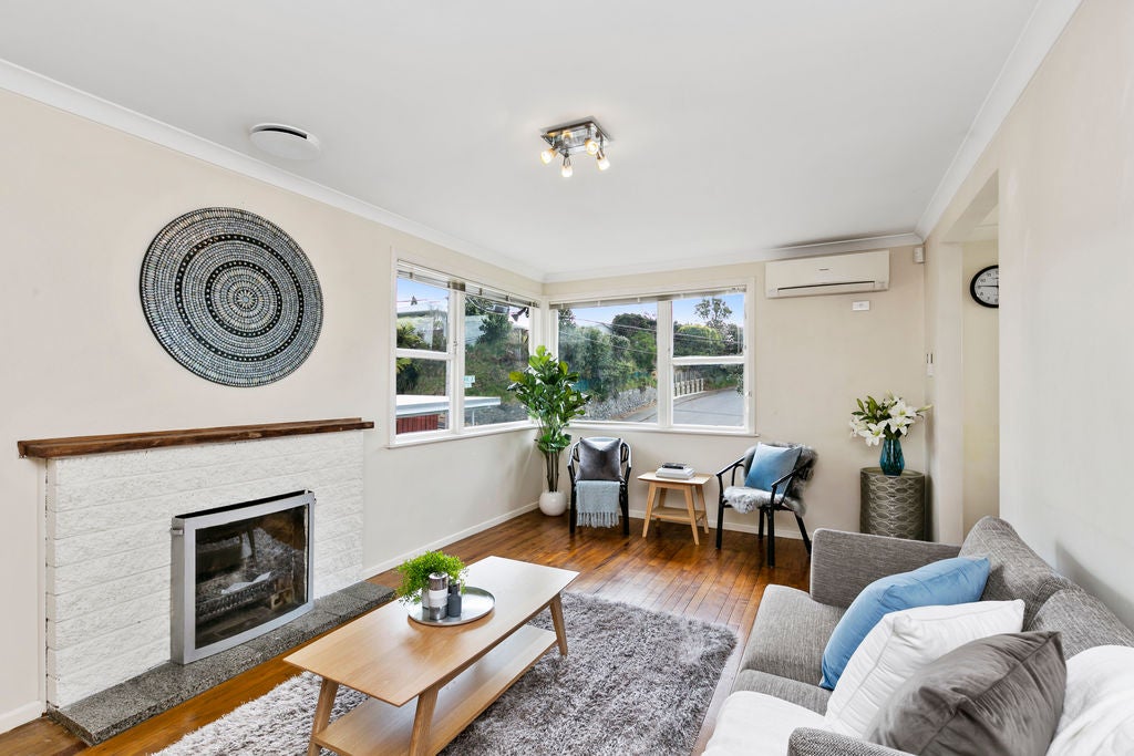 62 Catherine Crescent, Paparangi, Wellington - Carousel 2