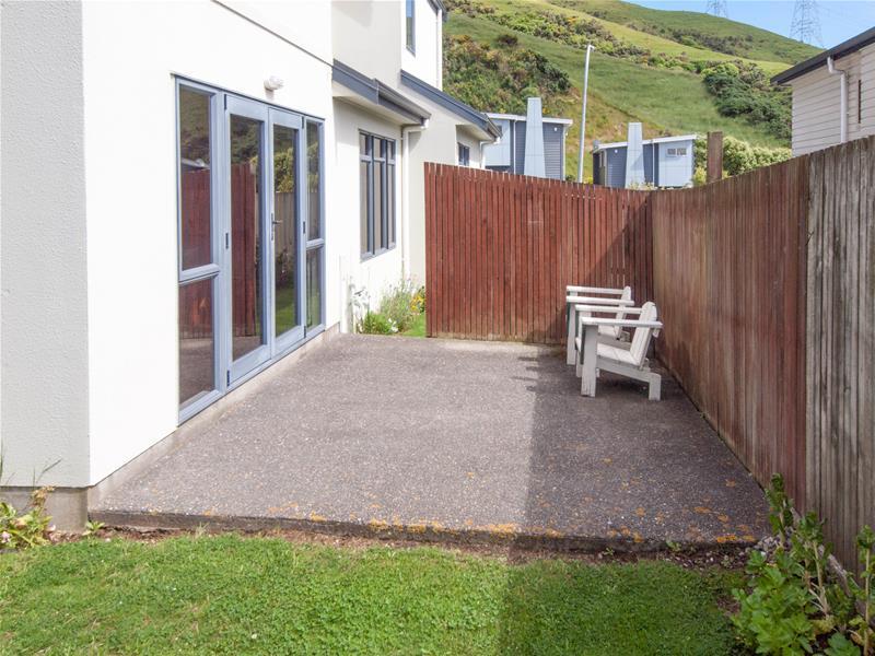 9 Erlestoke Crescent, Churton Park, Wellington - Carousel 16