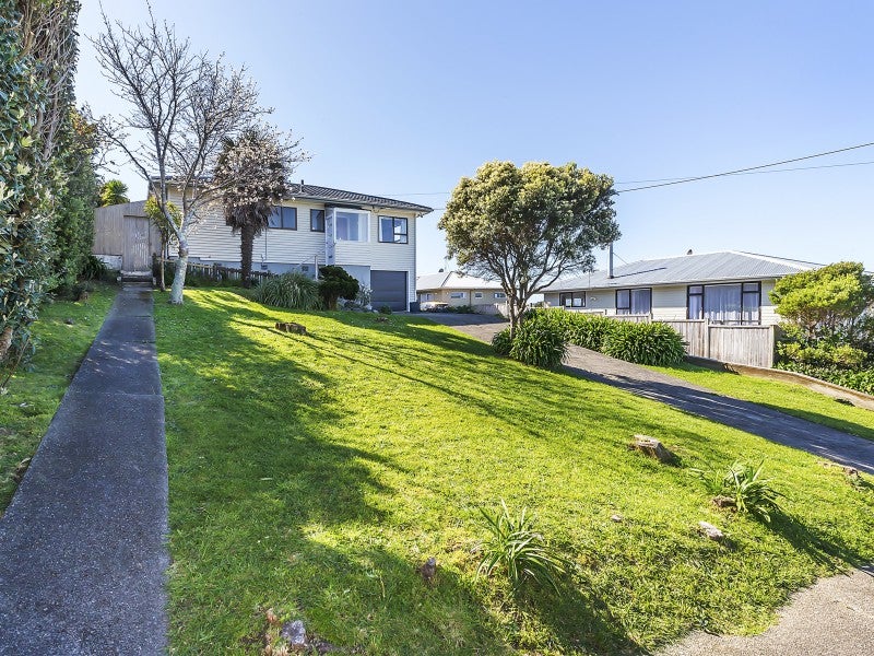 18 Tuki Street, Titahi Bay, Porirua - Carousel 21