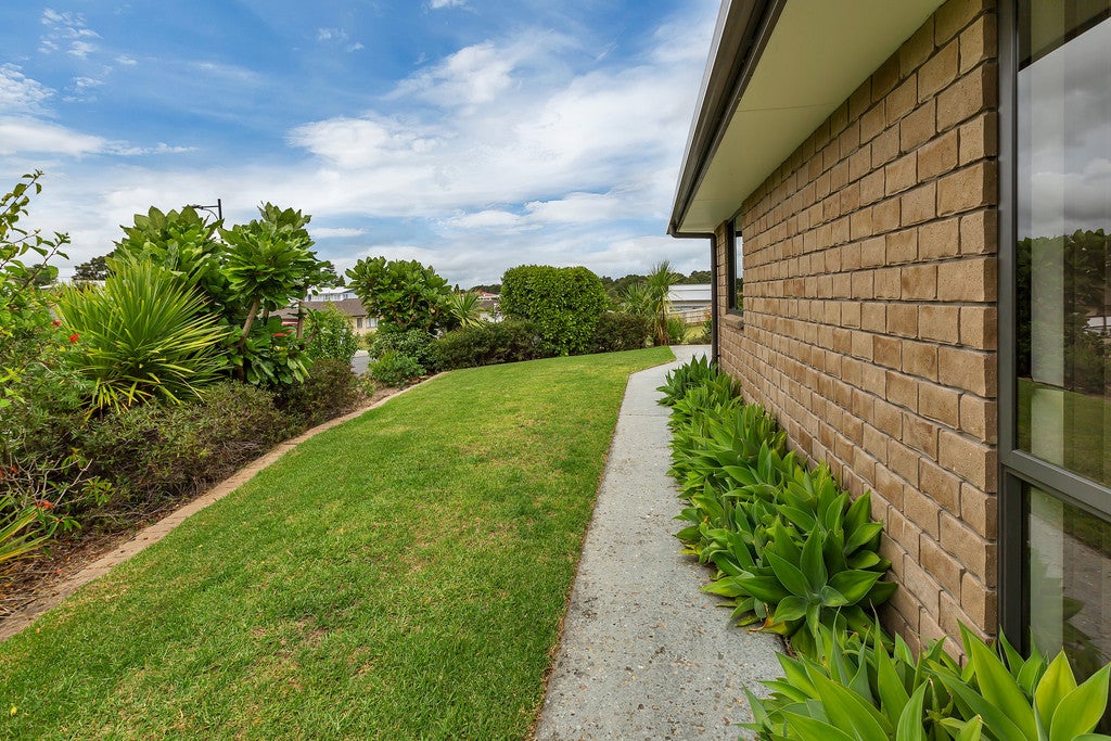 2 Cleanen Place, Kamo, Whangarei - Carousel 22