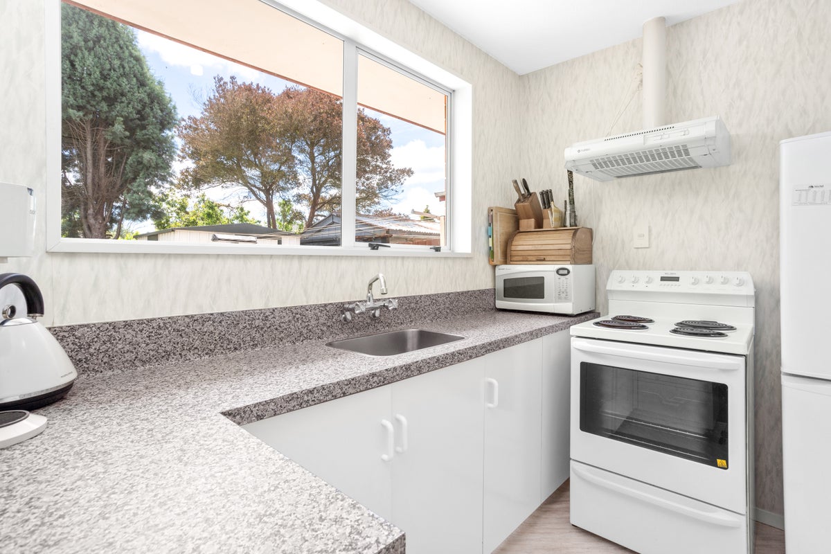 2/96 Buchanans Road, Hei Hei, Christchurch - Carousel 2