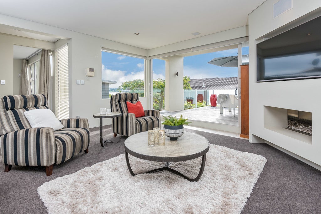 96A Fisher Parade, Sunnyhills, Auckland - Carousel 2