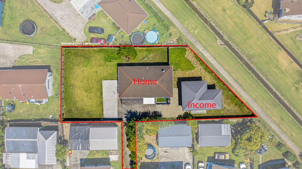 57 Flat Bush Road, Clover Park, Auckland - Carousel 1