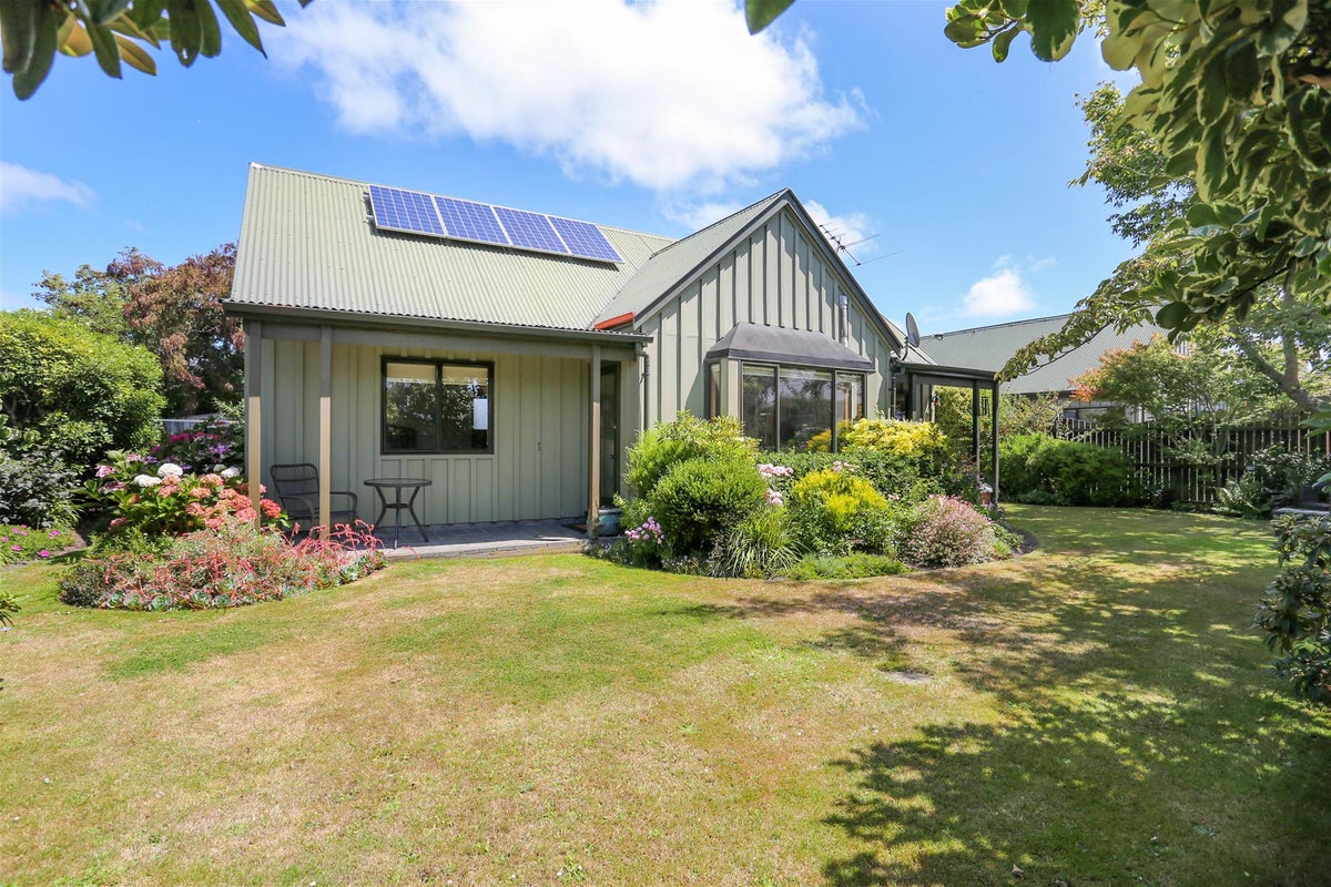 2/464 Greers Road, Bishopdale, Christchurch - Carousel 1