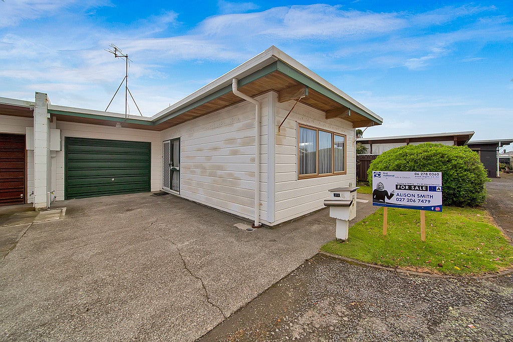 32A Disraeli Street, Hawera - Carousel 20
