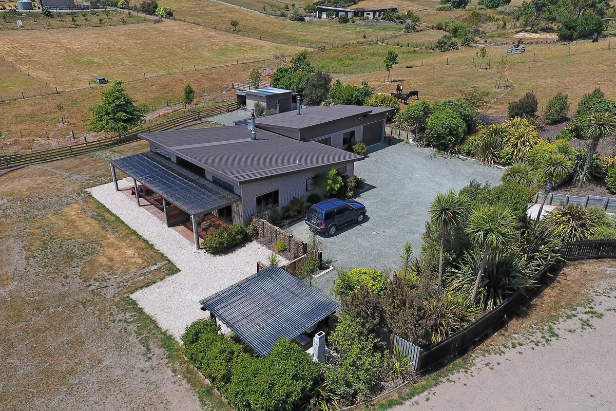 101A Westdale Road, Redwood Valley - Carousel 2