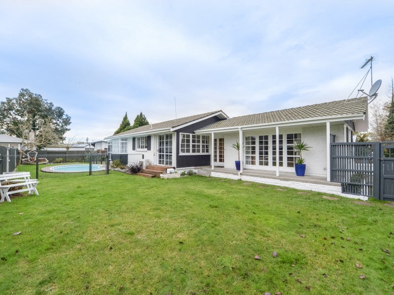 58 Bremworth Avenue, Dinsdale, Hamilton - Carousel 2