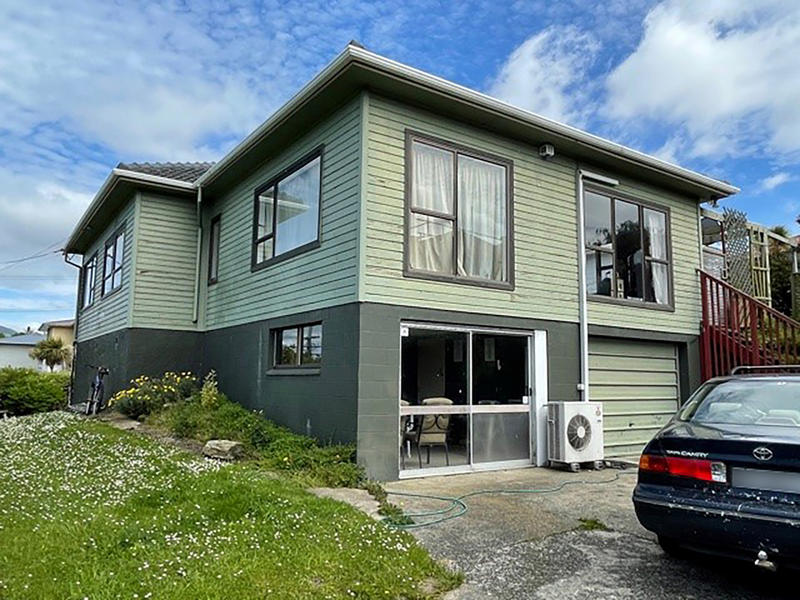 4 Paterson Street, Abbotsford, Dunedin - Carousel 1