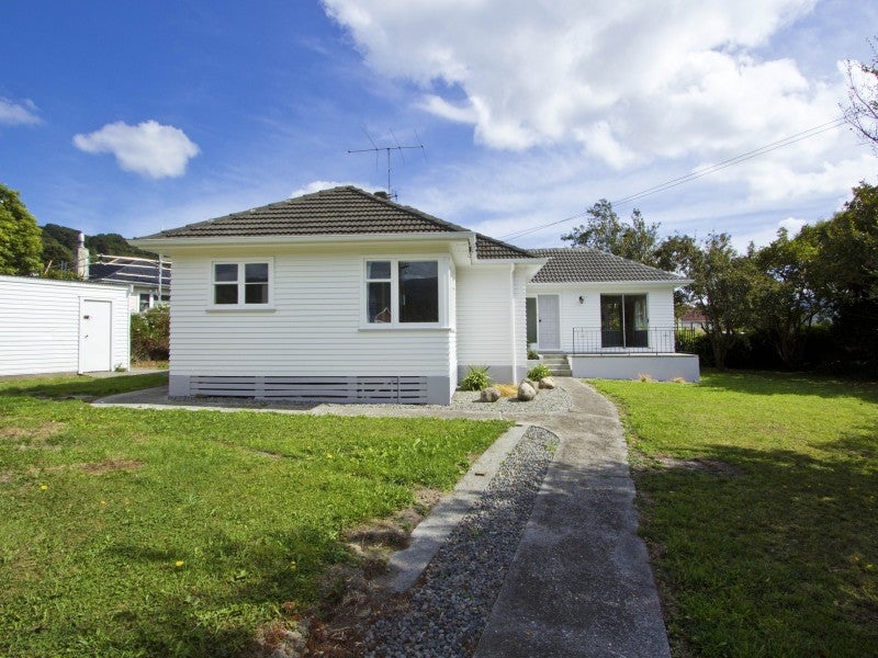 2 Short Street, Wainuiomata, Lower Hutt - Carousel 19