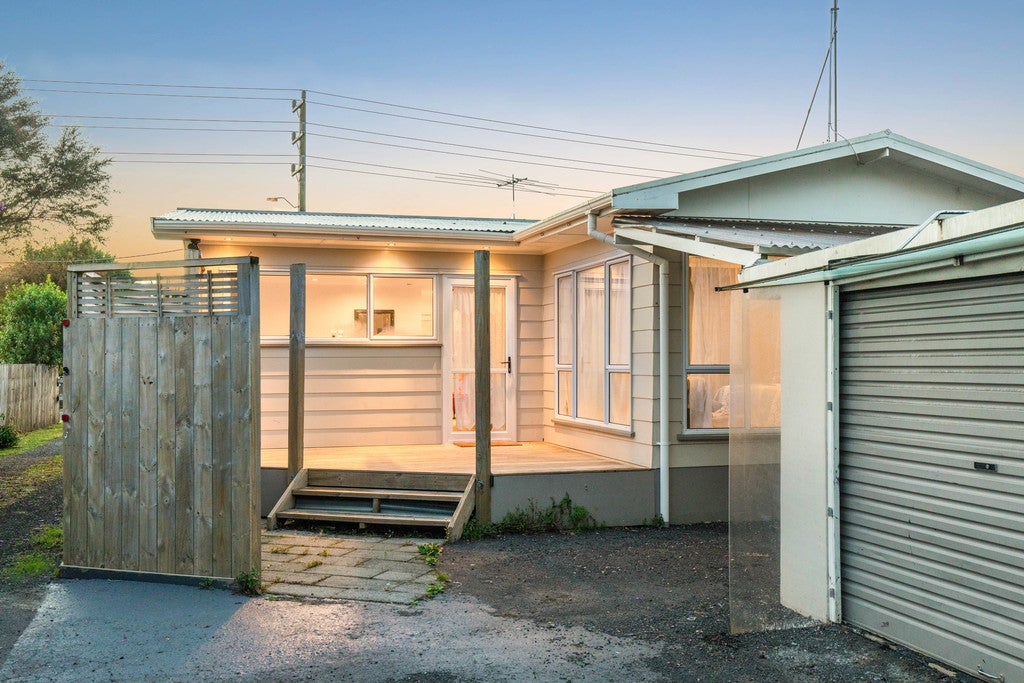 61 Glendale Road, Glen Eden, Auckland - Carousel 2