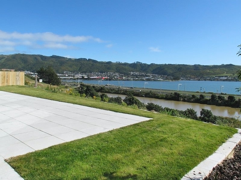 18 John Burke Drive, Aotea, Porirua - Carousel 20