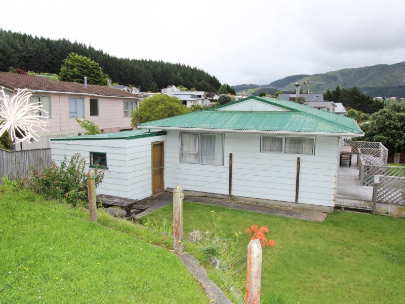14 Apple Terrace, Ranui, Porirua - Carousel 2