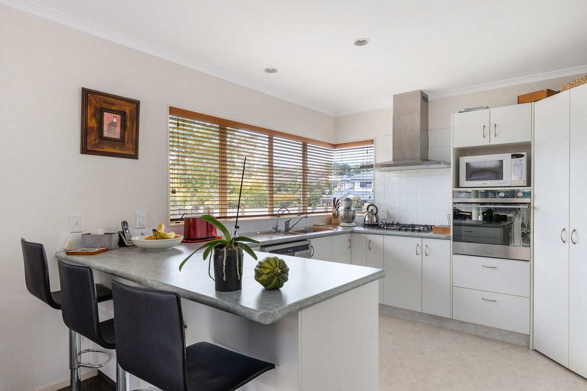 28 St Andrews Drive, Bethlehem, Tauranga - Carousel 2