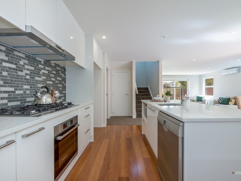 79A Woburn RD, WOBURN, LOWER HUTT - Carousel 2