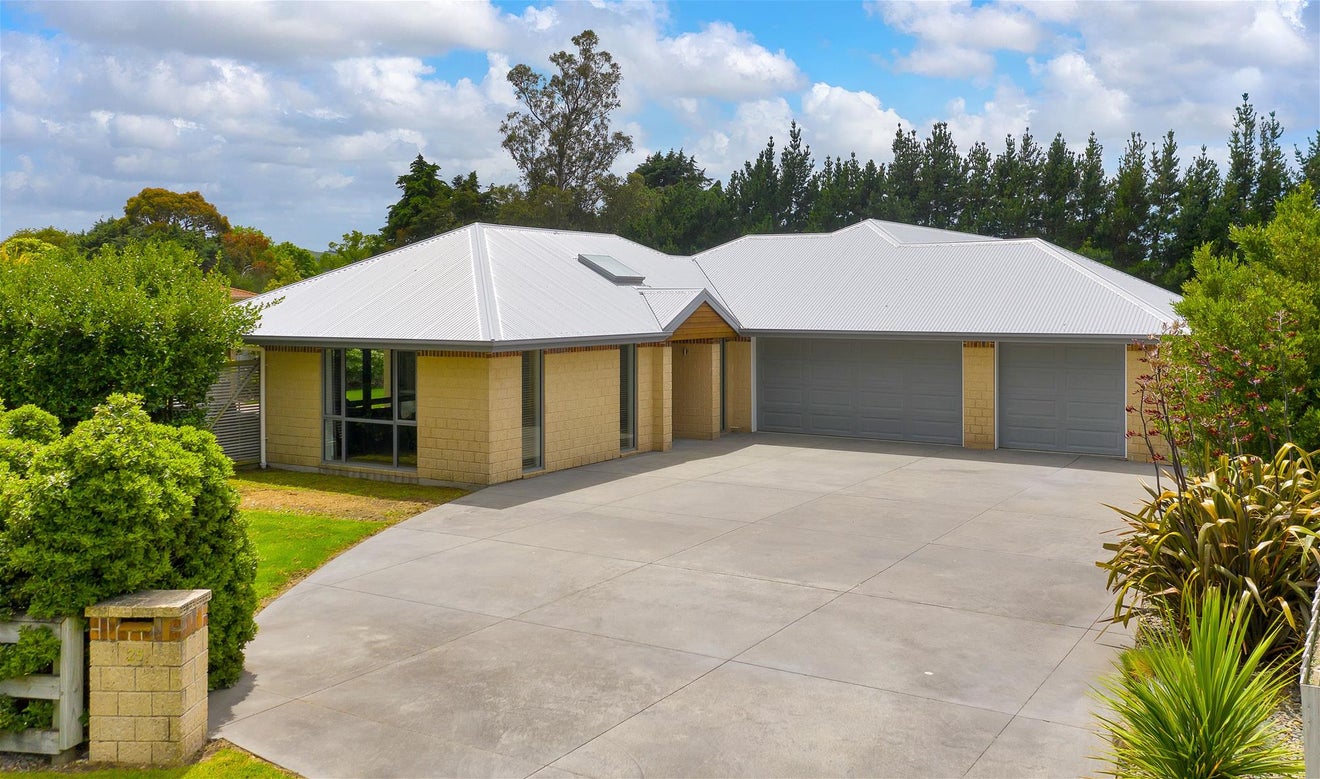 25 Teviotview Place, Amberley, Amberley - Carousel 1