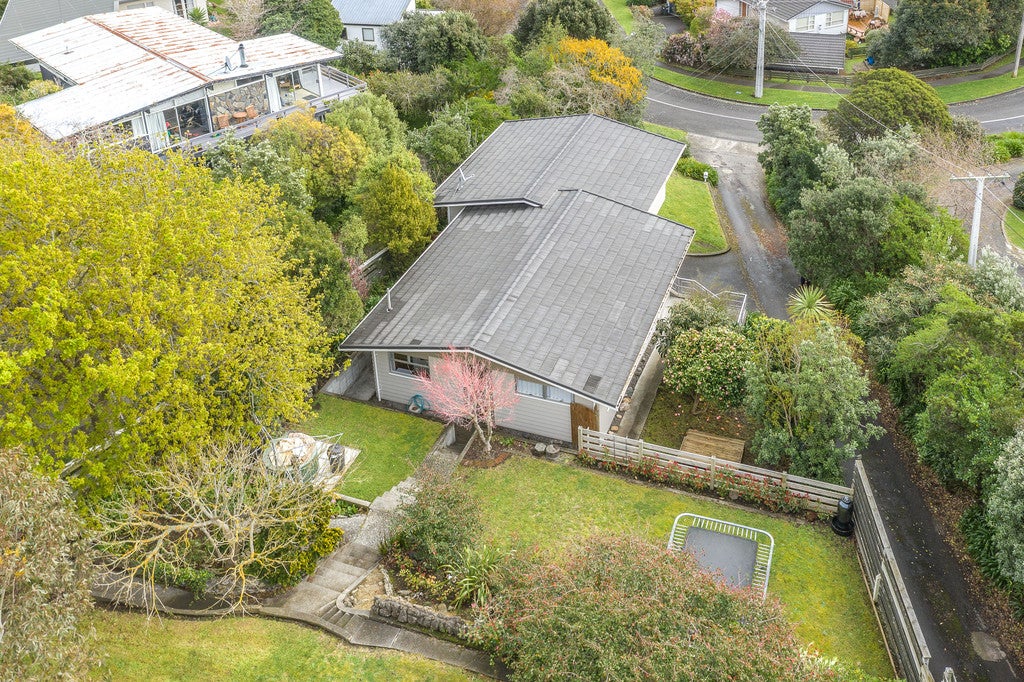 6B Bristow Street, Saint Johns Hill, Whanganui - Carousel 2