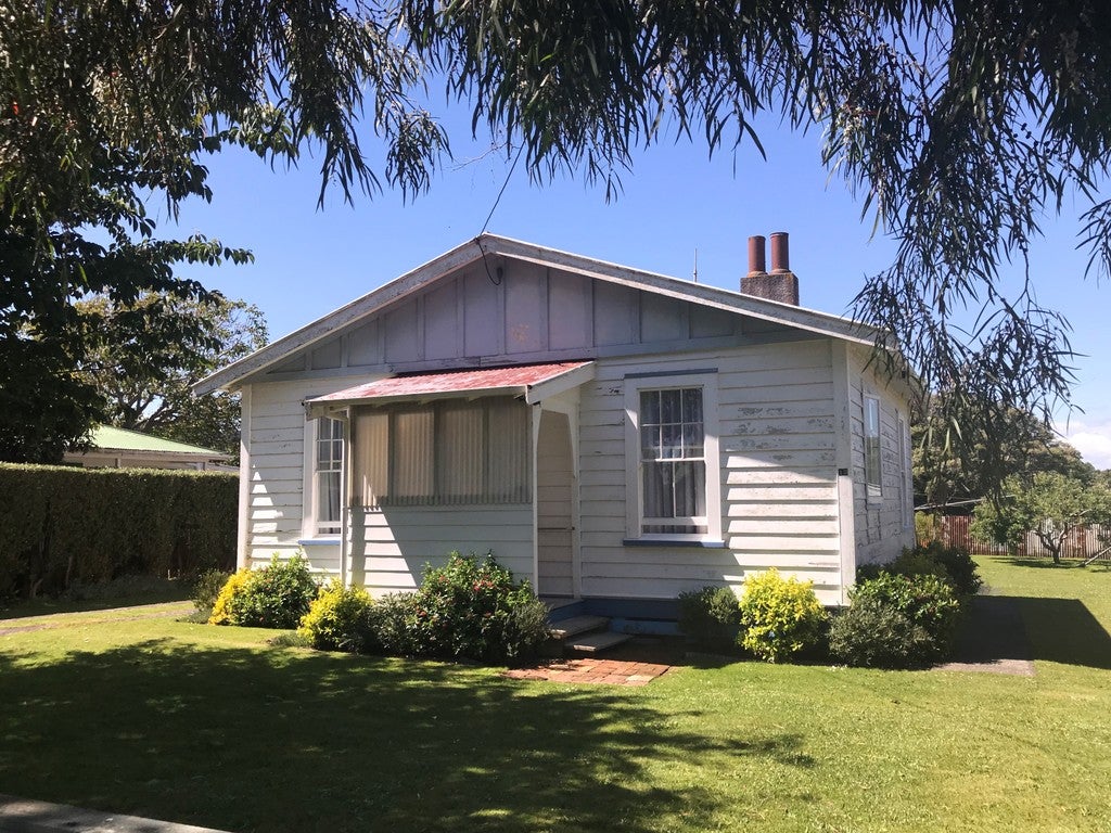 13 Kiwi Street, Whanganui East, Whanganui - Carousel 1