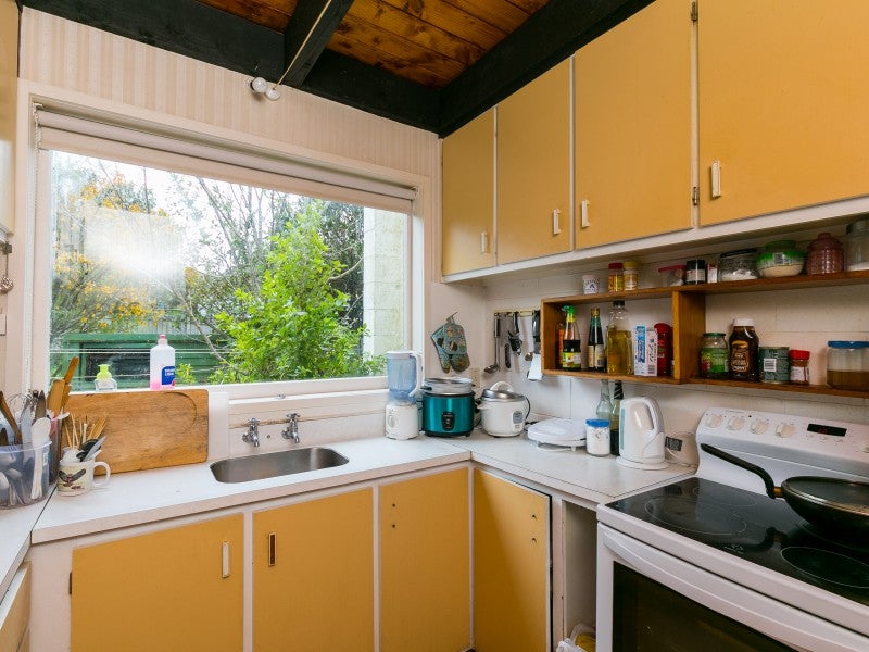 7/62 South Karori Road, Karori, Wellington - Carousel 2