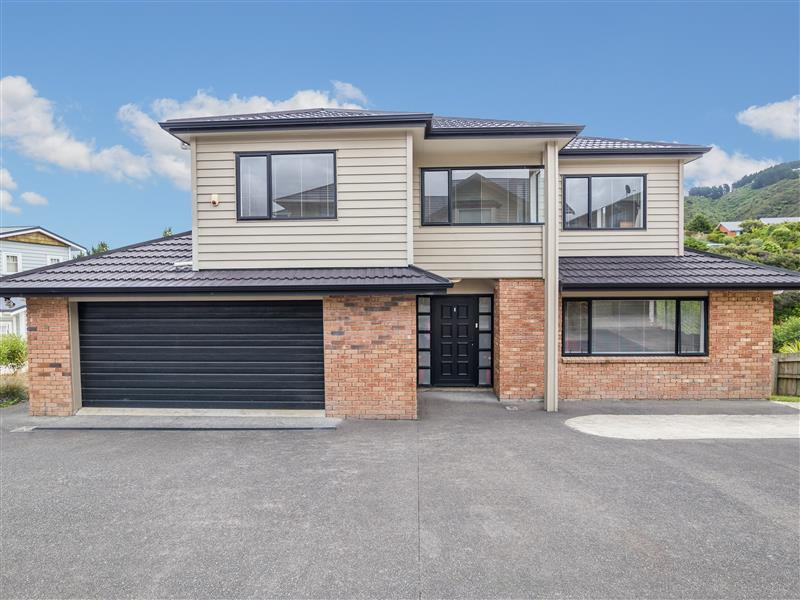 12 Ronald Scott Grove, Riverstone Terraces, Upper Hutt - Carousel 1