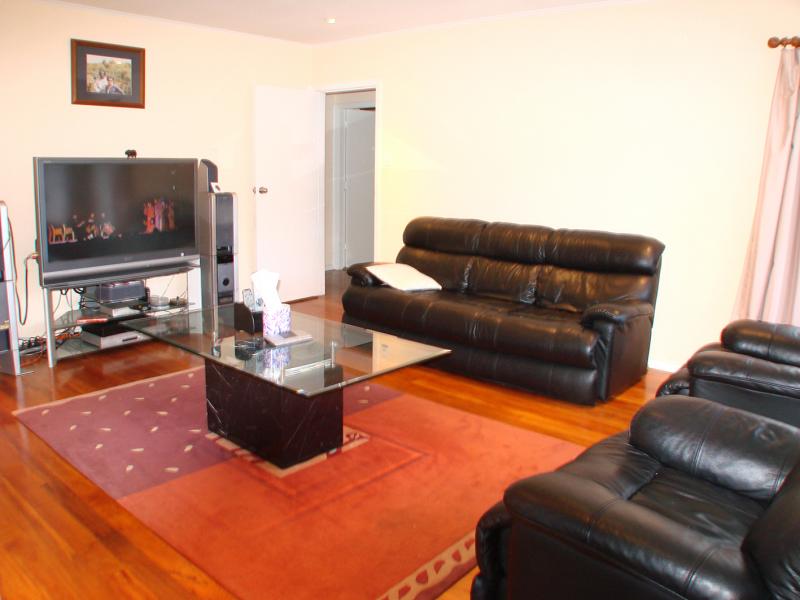 3 Holborn Drive, Stokes Valley, Lower Hutt - Carousel 2