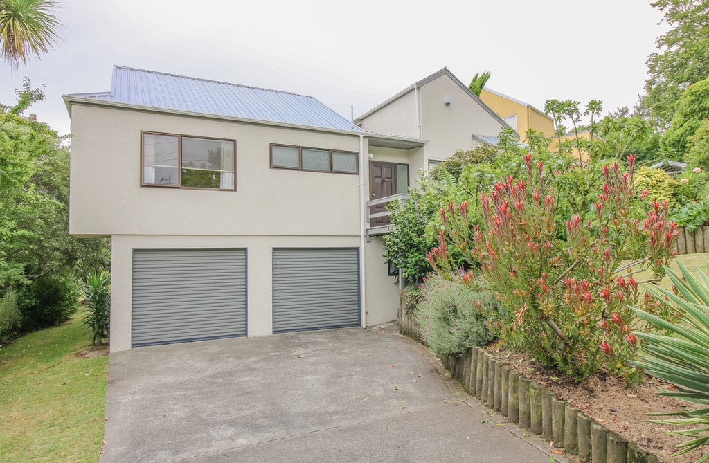 3 Wairere Road, Bastia Hill, Whanganui - Carousel 1
