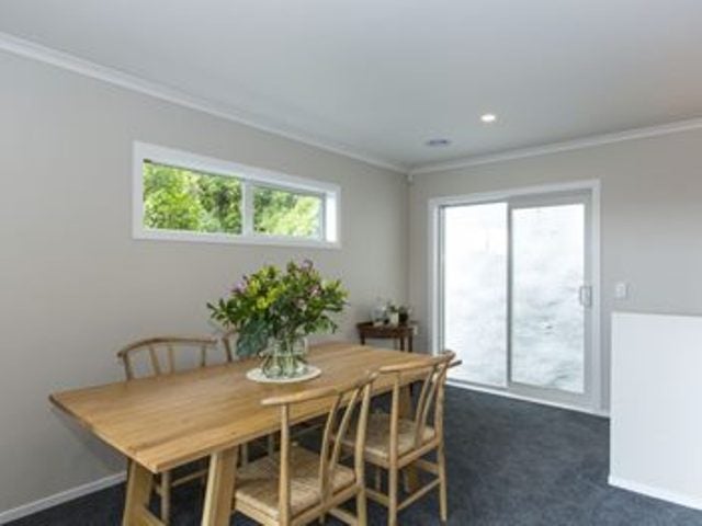 4/121 Muritai Road, Eastbourne, Lower Hutt - Carousel 2