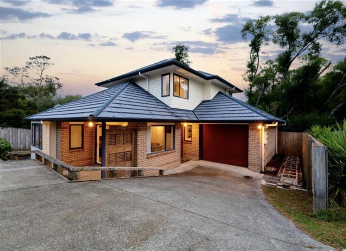 4 Elder Place, Massey, Auckland - Carousel 1