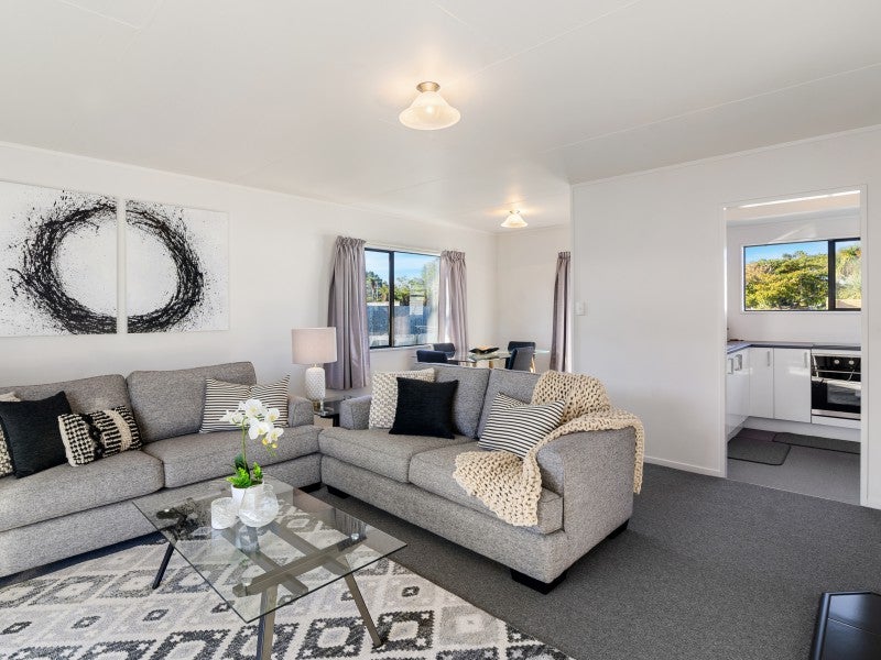 41C Kawaha Point Road, Fairy Springs, Rotorua - Carousel 1