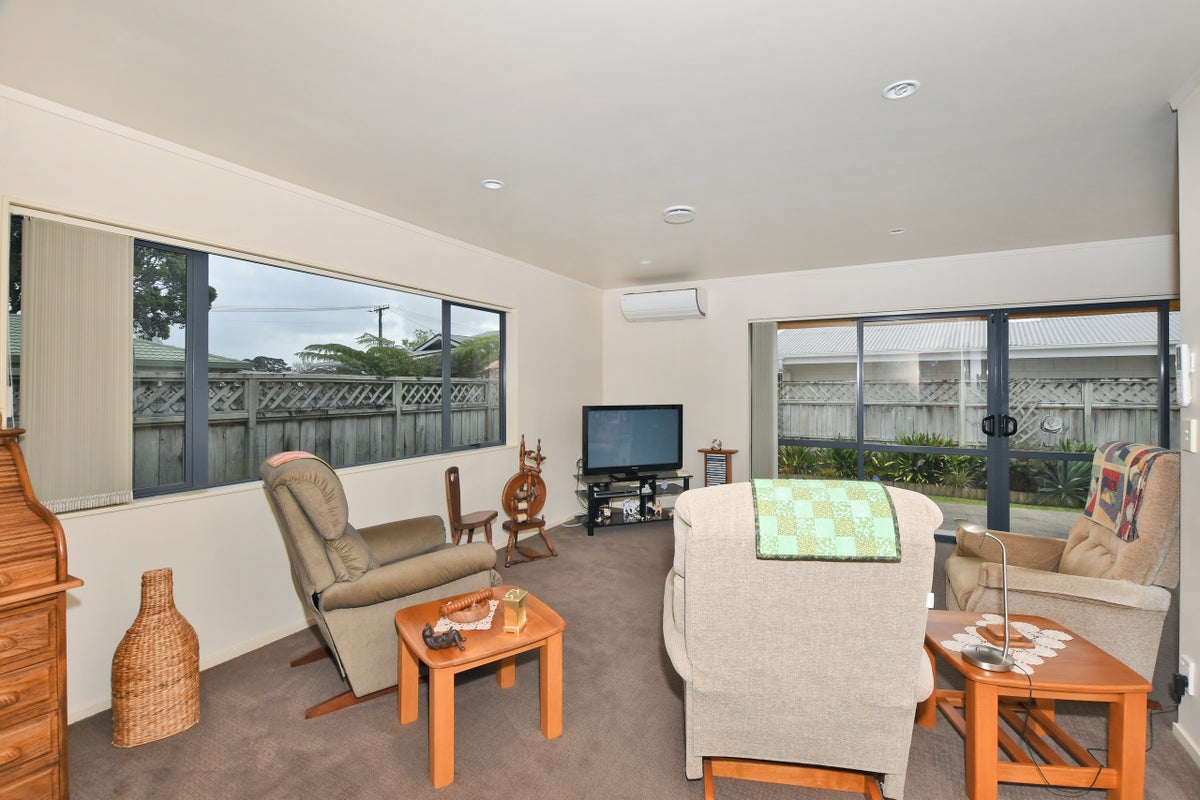 21B Mair Street, Regent, Whangarei - Carousel 26