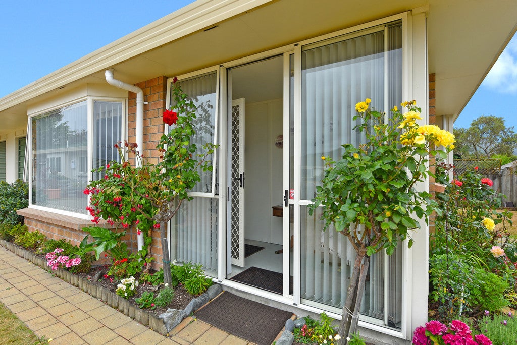 8/17 JOHN ST, TRENTHAM, UPPER HUTT - Carousel 2