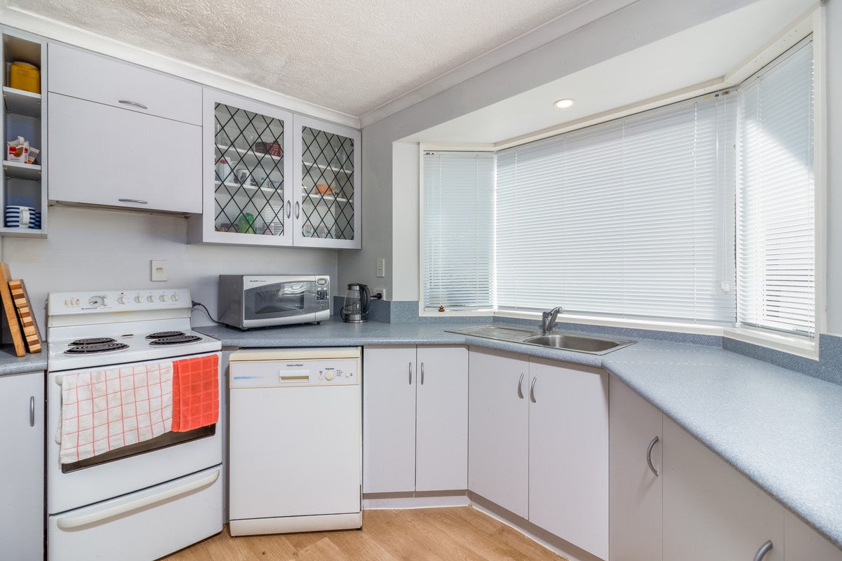 2/26 Burwood Road, Burwood, Christchurch - Carousel 2