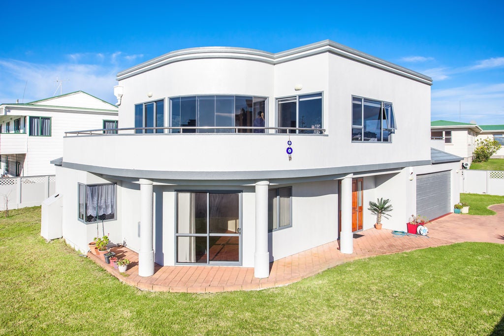 2 Anne Street, Ohope, Ohope - Carousel 1