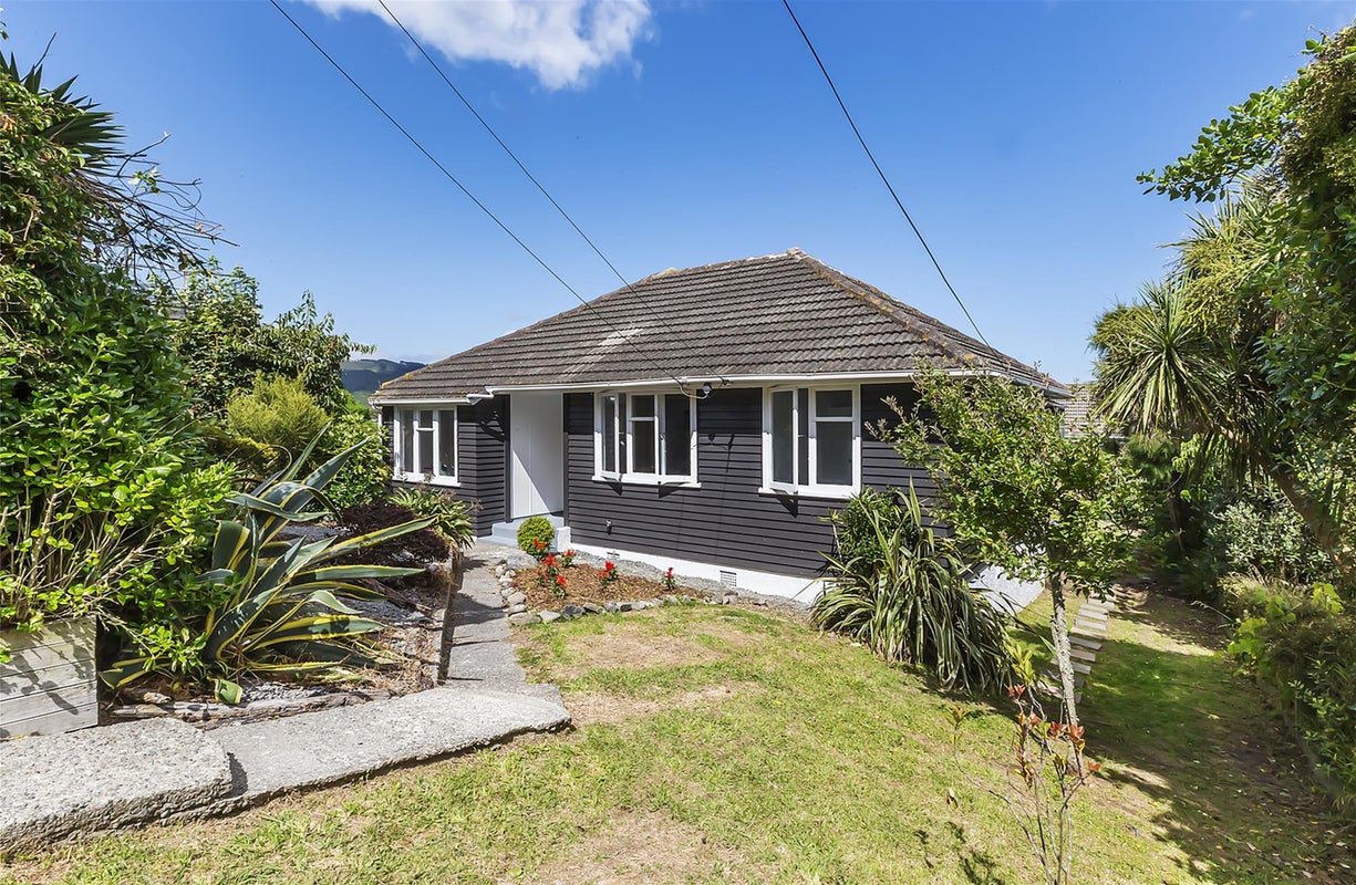 6 Spur Grove, Titahi Bay, Porirua - Carousel 2