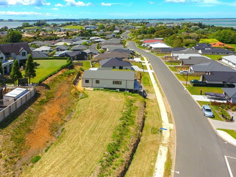 54 BERT WALL DRIVE, Omokoroa, Western Bay Of Plenty - Carousel 2