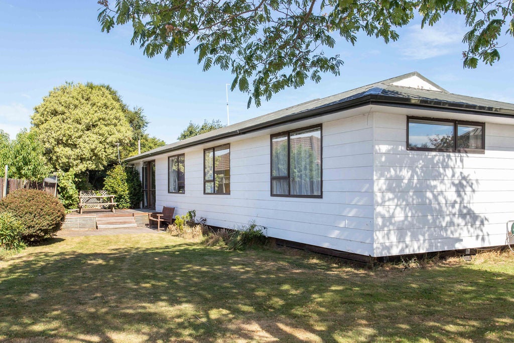 29 Arcon Drive, Broomfield, Christchurch - Carousel 1