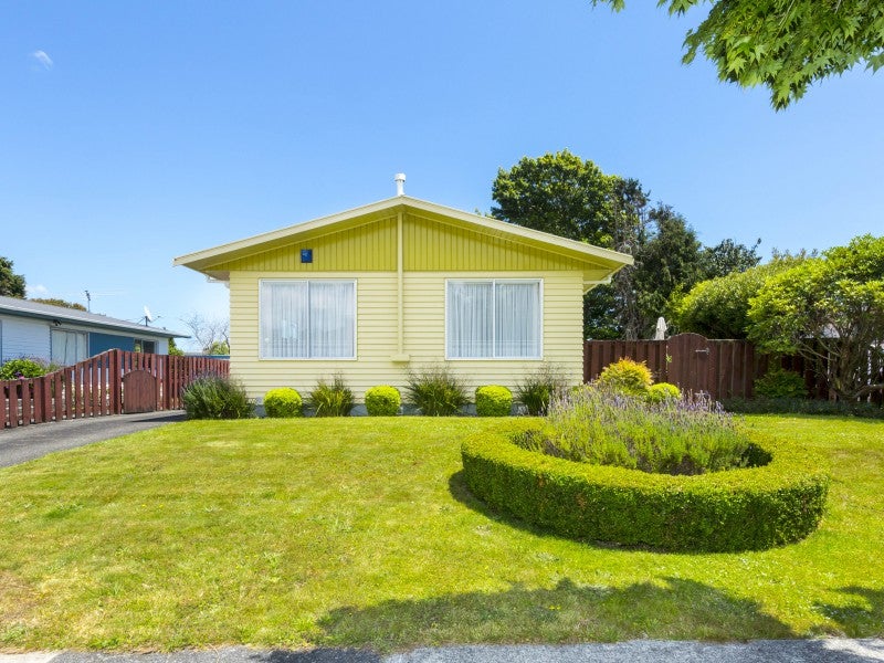 33 Bonnie Glen Crescent, Ebdentown, Upper Hutt - Carousel 2