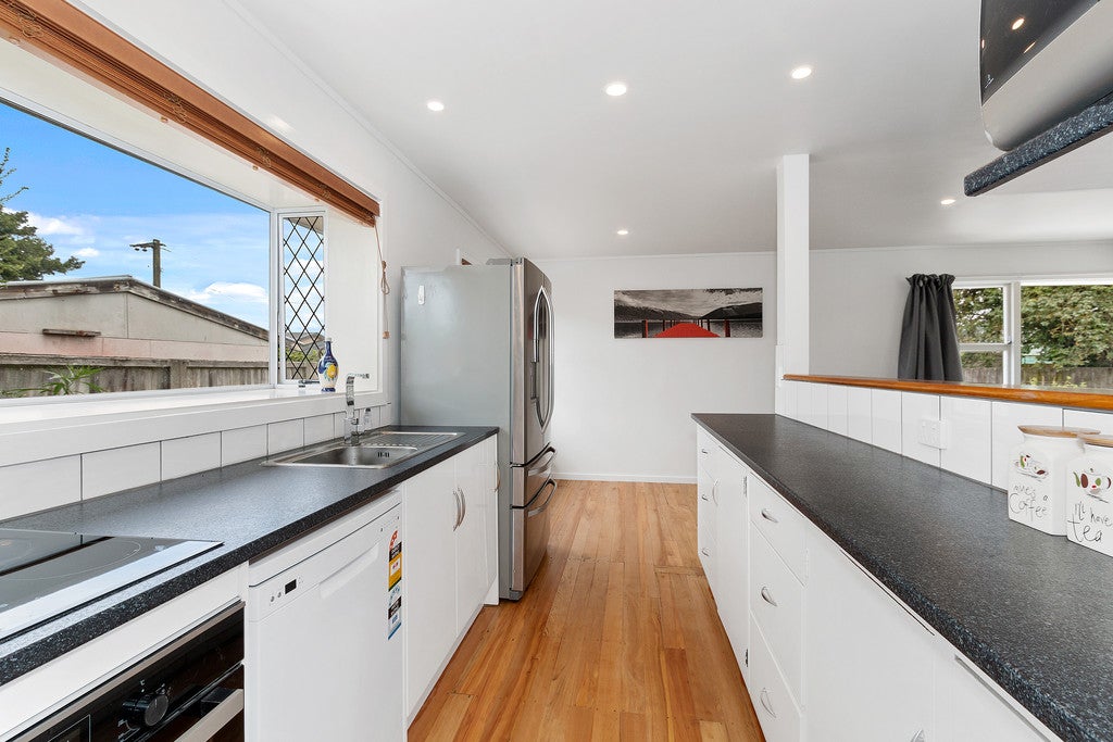 52B Greenhaven Drive, Burwood, Christchurch - Carousel 2