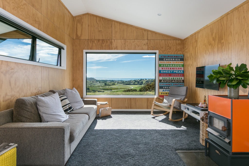 74 Eskridge Drive, Eskdale, Napier - Carousel 1