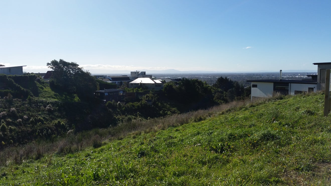 7 Caldberg Close, Westmorland, Christchurch - Carousel 2