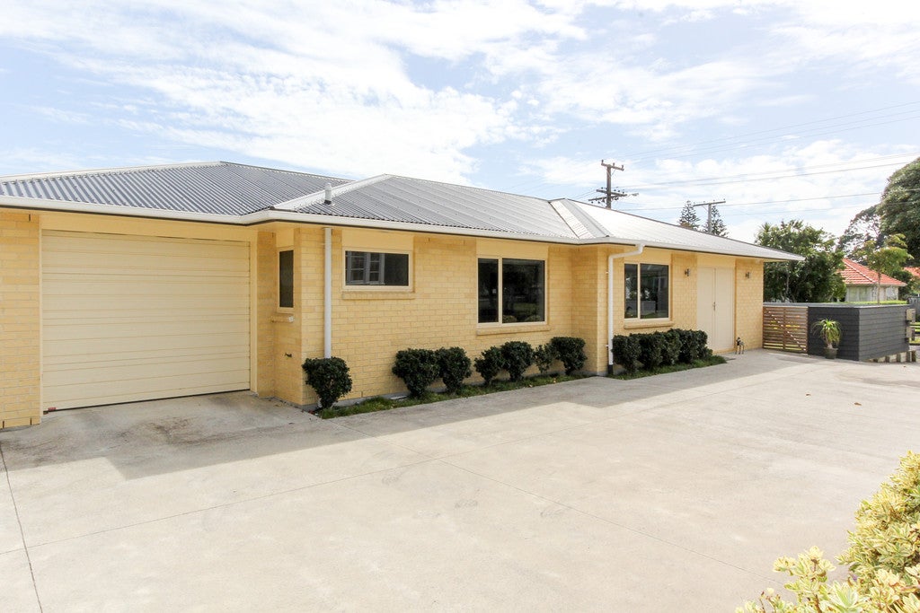 17 Plympton Street, Brooklands, New Plymouth - Carousel 16